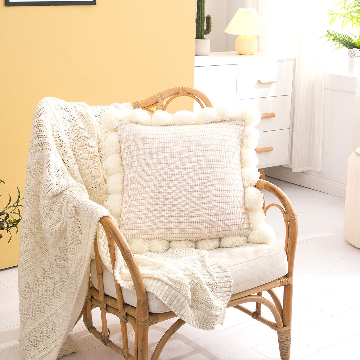 Luxury Knitted Throw Pillow