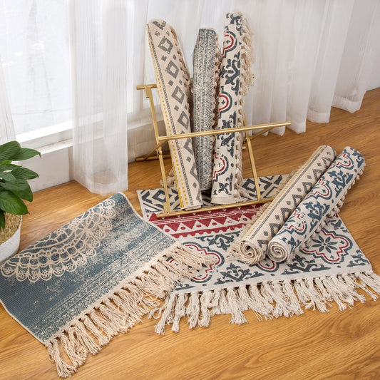 Cotton and linen hand-woven carpets