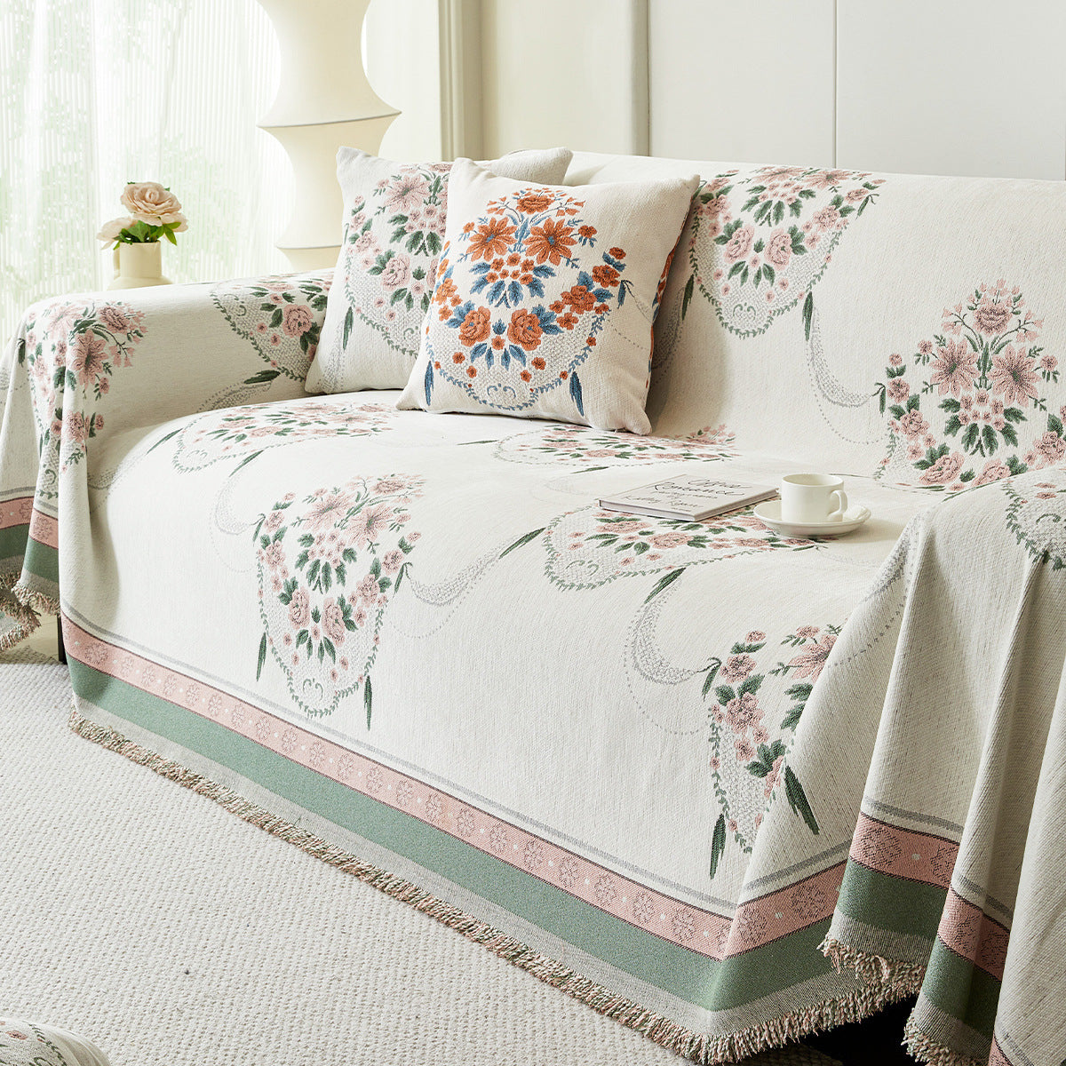 Velvet Era – Retro Chenille Sofa Cover