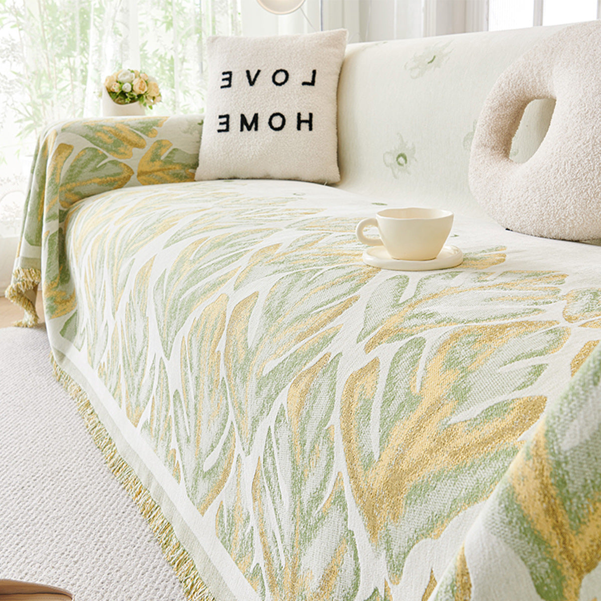 LuxeFit – Universal High-Density Chenille Sofa Cover