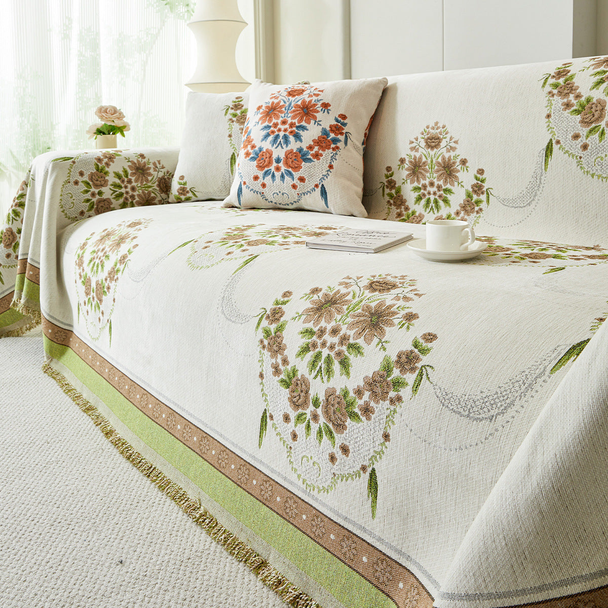 Velvet Era – Retro Chenille Sofa Cover