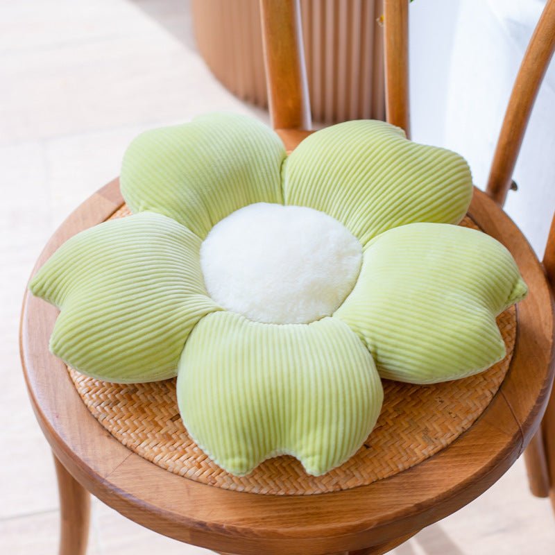Daisy Flower Cushion - Snug & Homely