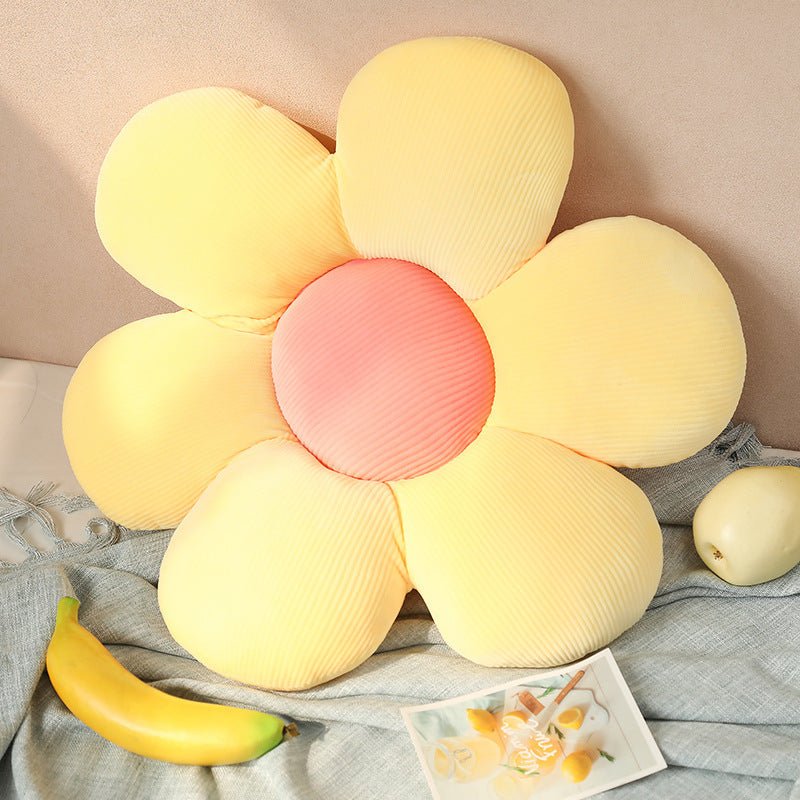 Daisy Flower Cushion - Snug & Homely