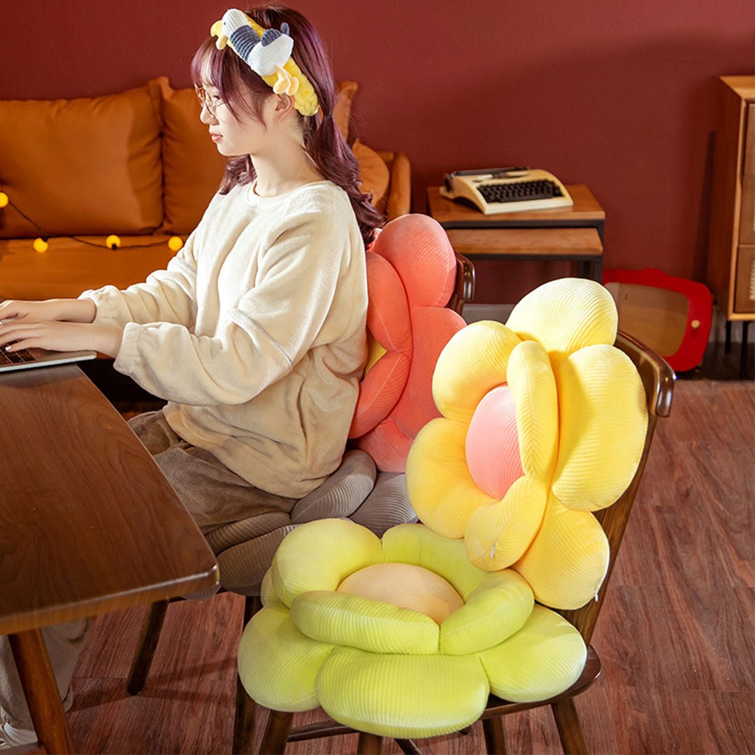 Green Double Flower Shape Cushion - Snug & Homely