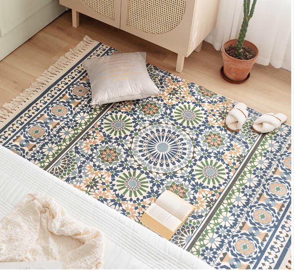 Vintage Clan Style Cotton and Linen Tassel Mat - Snug & Homely